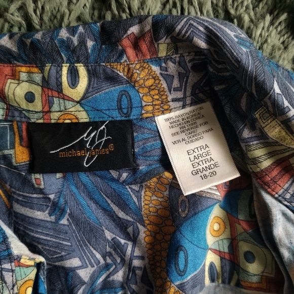 380. soft print blouse - Picture 4 of 4